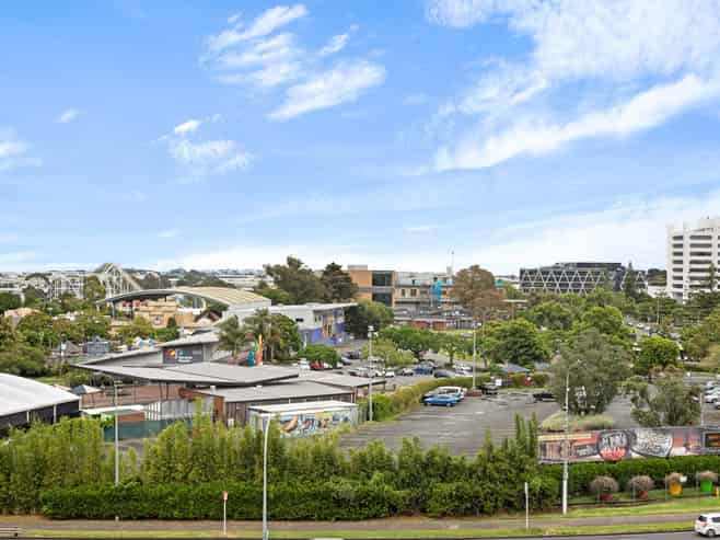 410/8 Lakewood Court, Manukau