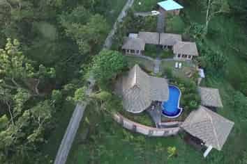 VILLAS, OR LUXURIOUS HOLIDAY HOME IN SAVUSAVU