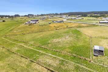 36 Mowhia Grove, Waitarere