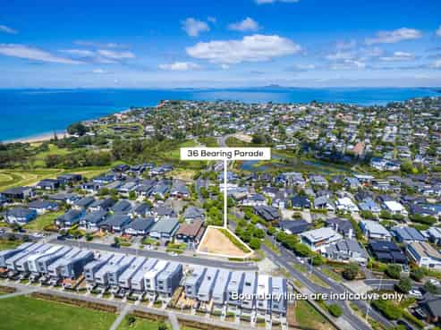 36 Bearing Parade, Long Bay