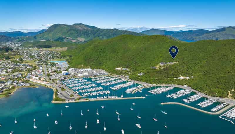 43 Marina Drive, Waikawa