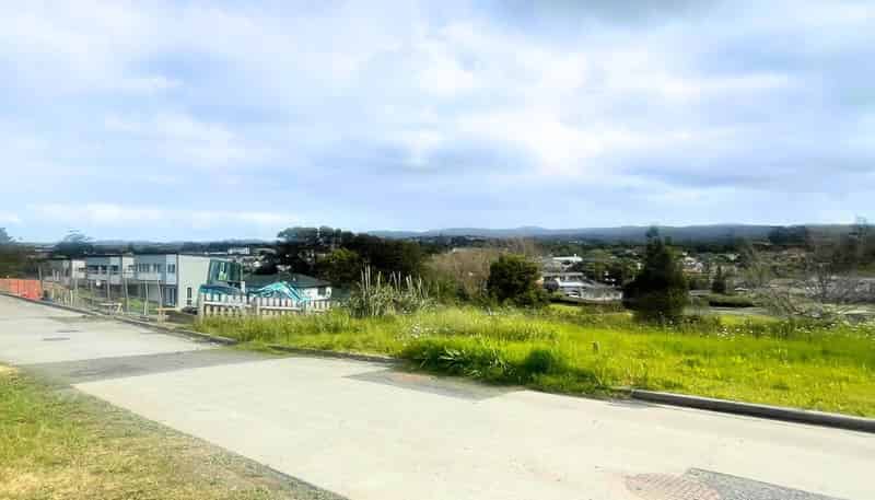 21B Tiriwa Drive, Massey