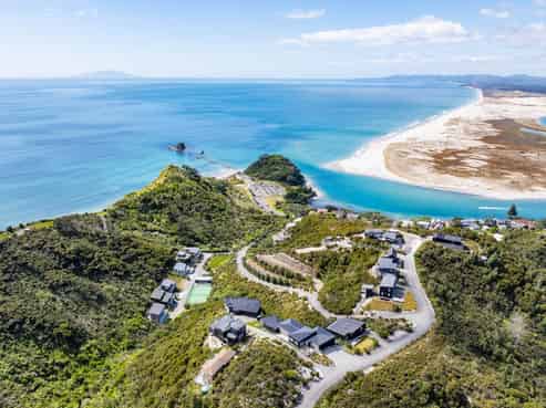33 Surf Road, Mangawhai Heads
