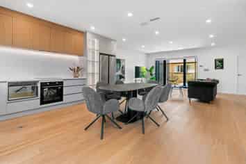 9/12 King Edward Avenue, Epsom