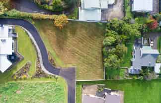 6 Debonair Court, Feilding