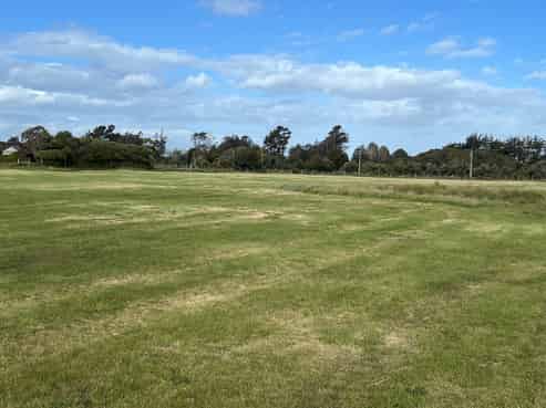 16 Amos Way, Otatara