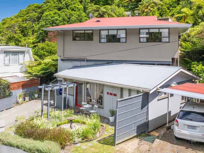 16 Arthur Crescent, Waikawa