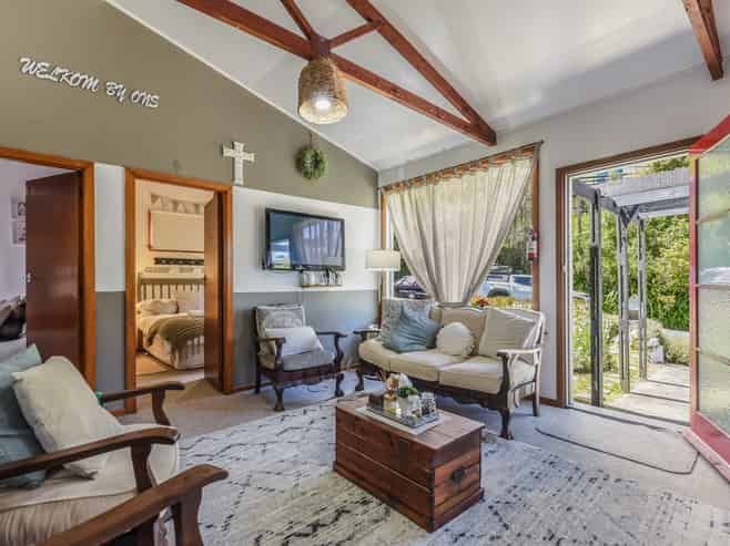 16 Arthur Crescent, Waikawa