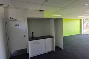MODERN RETAIL/OFFICE WHANGAPOAROA
