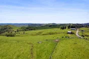 59 Tawhiwhi Road, Matau