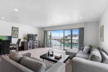 30 Harbour Village Drive, Gulf Harbour