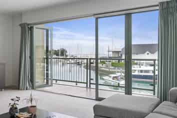 30 Harbour Village Drive, Gulf Harbour