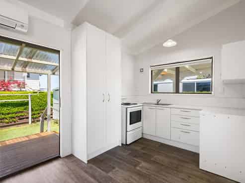 4a Roretana Drive, Athenree