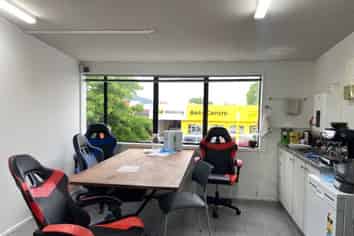 Located in iconic Frankton