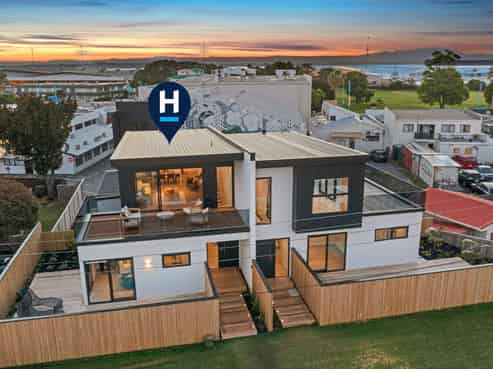 12B Pitau Road, Mount Maunganui