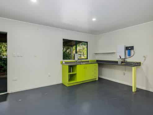 FAR NORTH WAREHOUSE, WORKSHOP AND CHILLER COMPLEX
