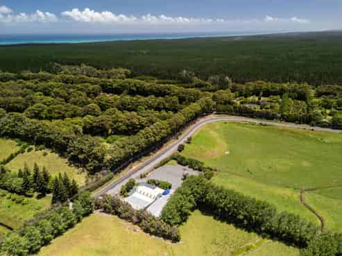 FAR NORTH WAREHOUSE, WORKSHOP AND CHILLER COMPLEX
