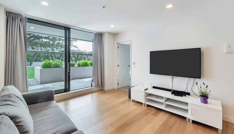 G03/10 Lion Place, Epsom