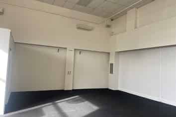 High Profile in Te Rapa - Offices x3