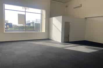 High Profile in Te Rapa - Offices x3