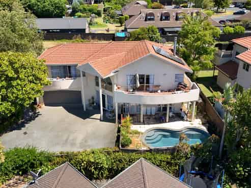 36 Harbour Lights Close, West Harbour