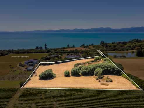 50  Cliff Road, Tasman