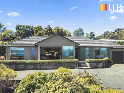 136 Ti Point Rd, Leigh
