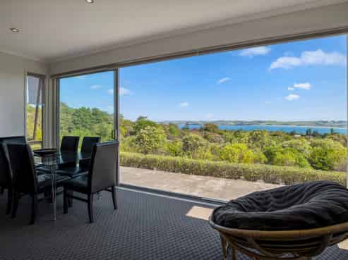 136 Ti Point Rd, Leigh