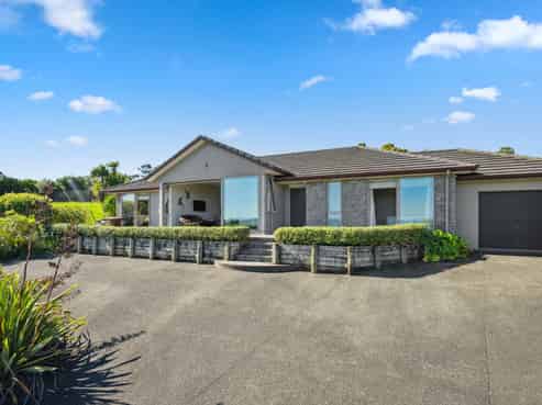 136 Ti Point Rd, Leigh