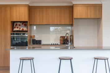 14 Bob Robertson Drive, Woodend