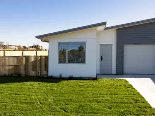 2/290 Dixon Road, Fitzroy