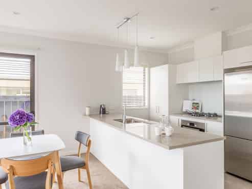 2/290 Dixon Road, Fitzroy