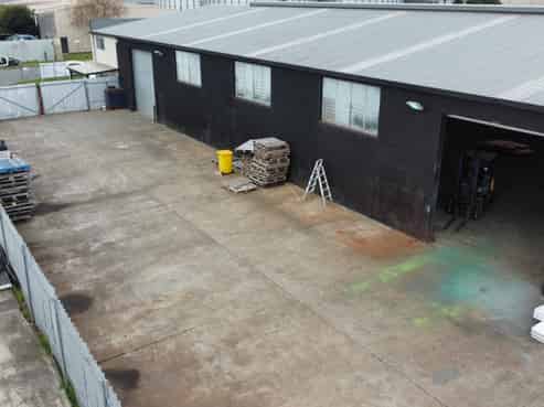 1,137sqm standalone factory warehouse
