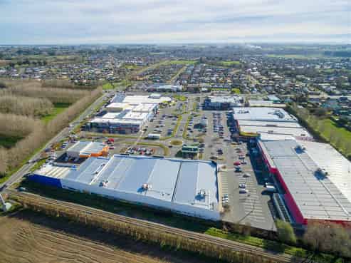 Hospitality Or Retail at Northwood Supa Centre