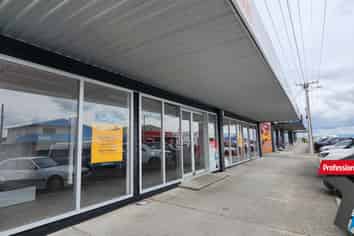 TAUPO'S ULTIMATE CORNER SITE!