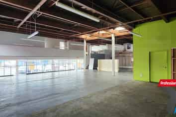 TAUPO'S ULTIMATE CORNER SITE!