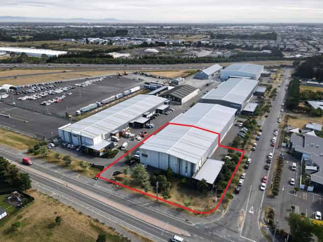 Quality industrial with corner profile