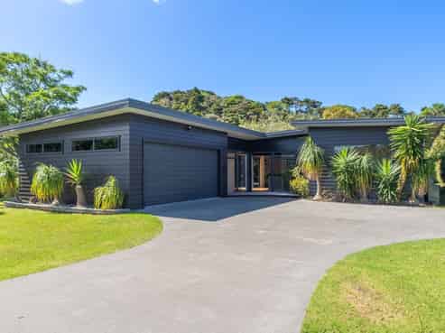 1 Coral Place, Matapouri