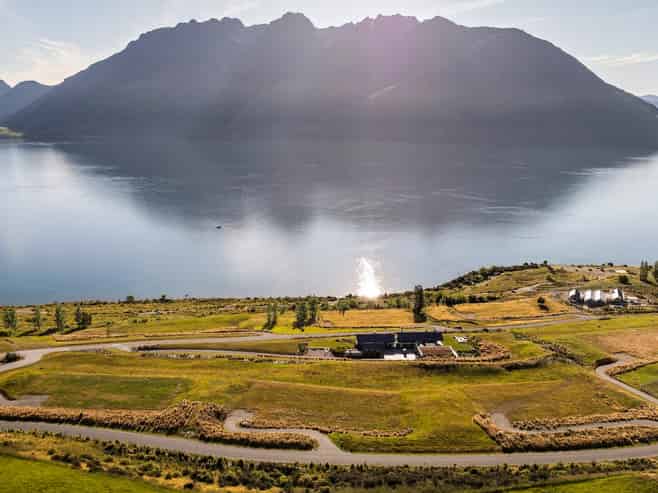 6 Nathanael Place, Queenstown