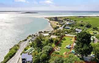 45 Sheffield Street, Taieri Mouth