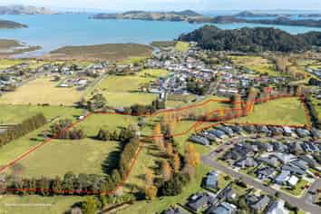 315 and 31 Woollams Avenue, Coromandel