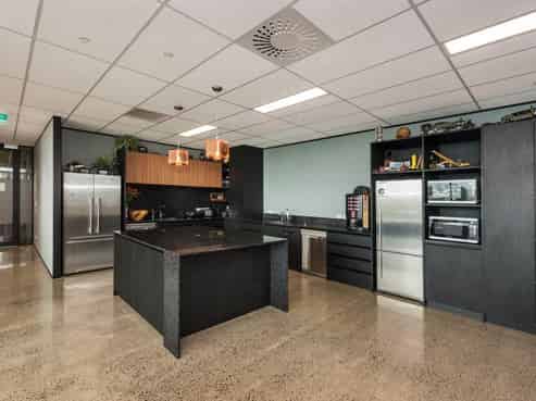 IMMACULATE ELLERSLIE OFFICE WITH 30 PARKS
