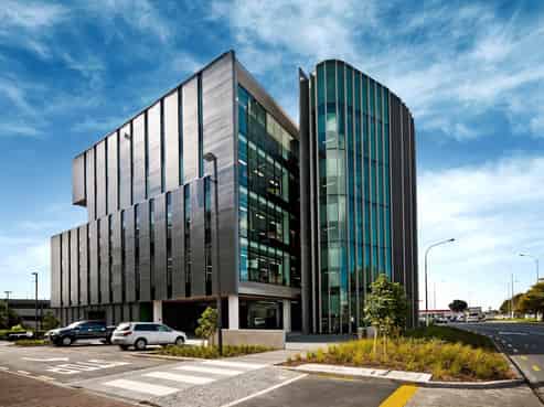 IMMACULATE ELLERSLIE OFFICE WITH 30 PARKS
