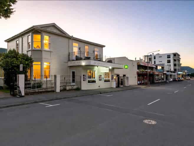 33 Wellington Street, Picton