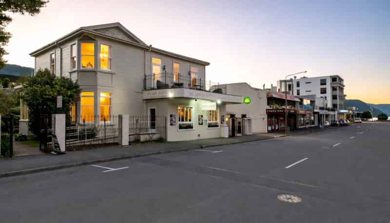 33 Wellington Street, Picton