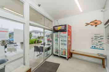 Iconic Kiwi Corner Takeaway