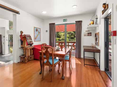  1 Oakura Road, Oakura Coast