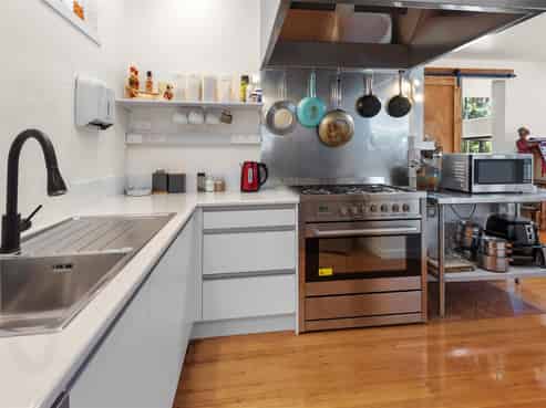  1 Oakura Road, Oakura Coast