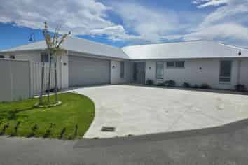 1 Elm Tree Lane, Huntingdon