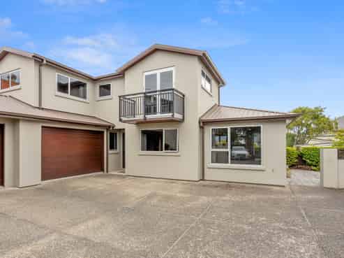 29B Highgate, Belleknowes